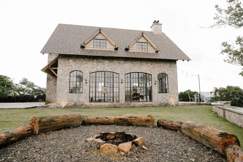 Vila The Old Country Stone House Cebu Exteriér fotografie